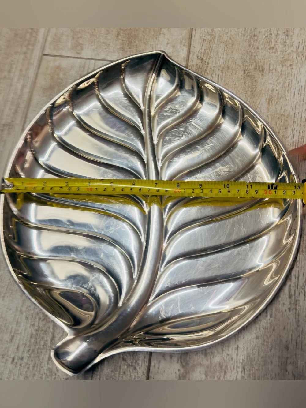 VINTAGE International Silver Company Silver Plated Silver Leaf Serving Tray